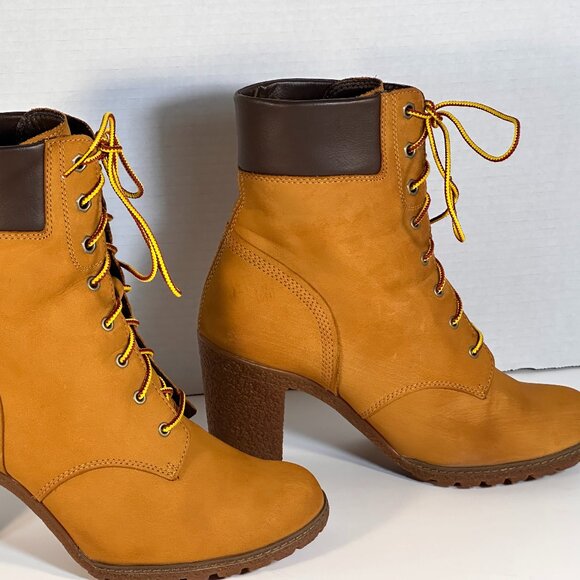 Women's size 9.5 boots - Picture 1 of 16